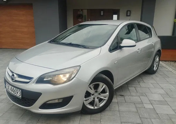 opel Opel Astra cena 28900 przebieg: 180000, rok produkcji 2015 z Kielce